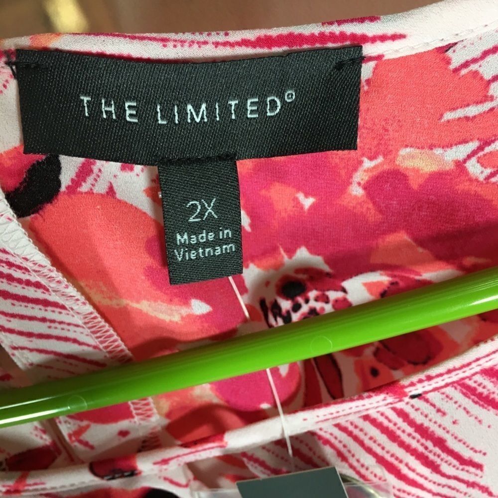 The Limited 2X floral Blouse Top Pink New - Picture 6 of 8